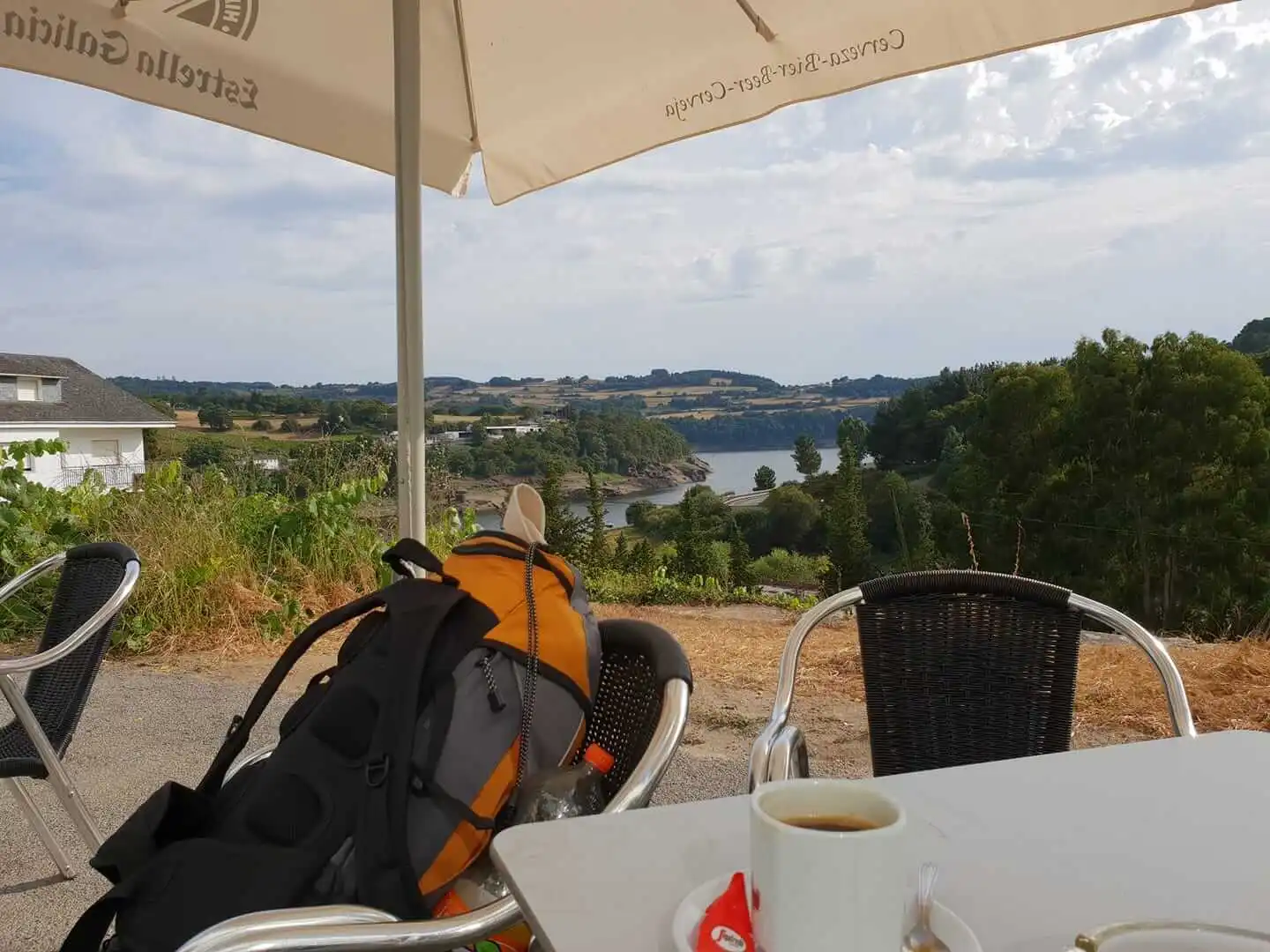 Pause auf dem Camino — Café in Galicien mit Aussicht